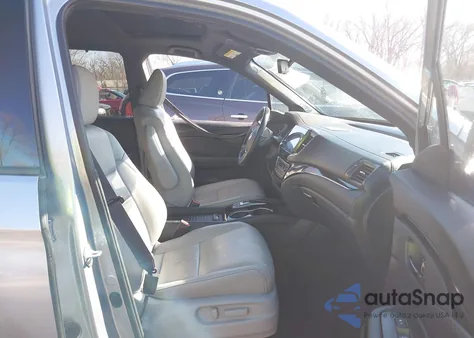 2023 Honda Passport Awd Elite z USA, uszkodzony, nr VIN 5FNYF8H01PB035680